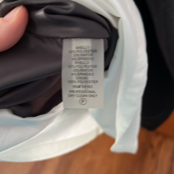 Calvin Klein Color Blocked Dress. Size 6 - Picture 6 of 8